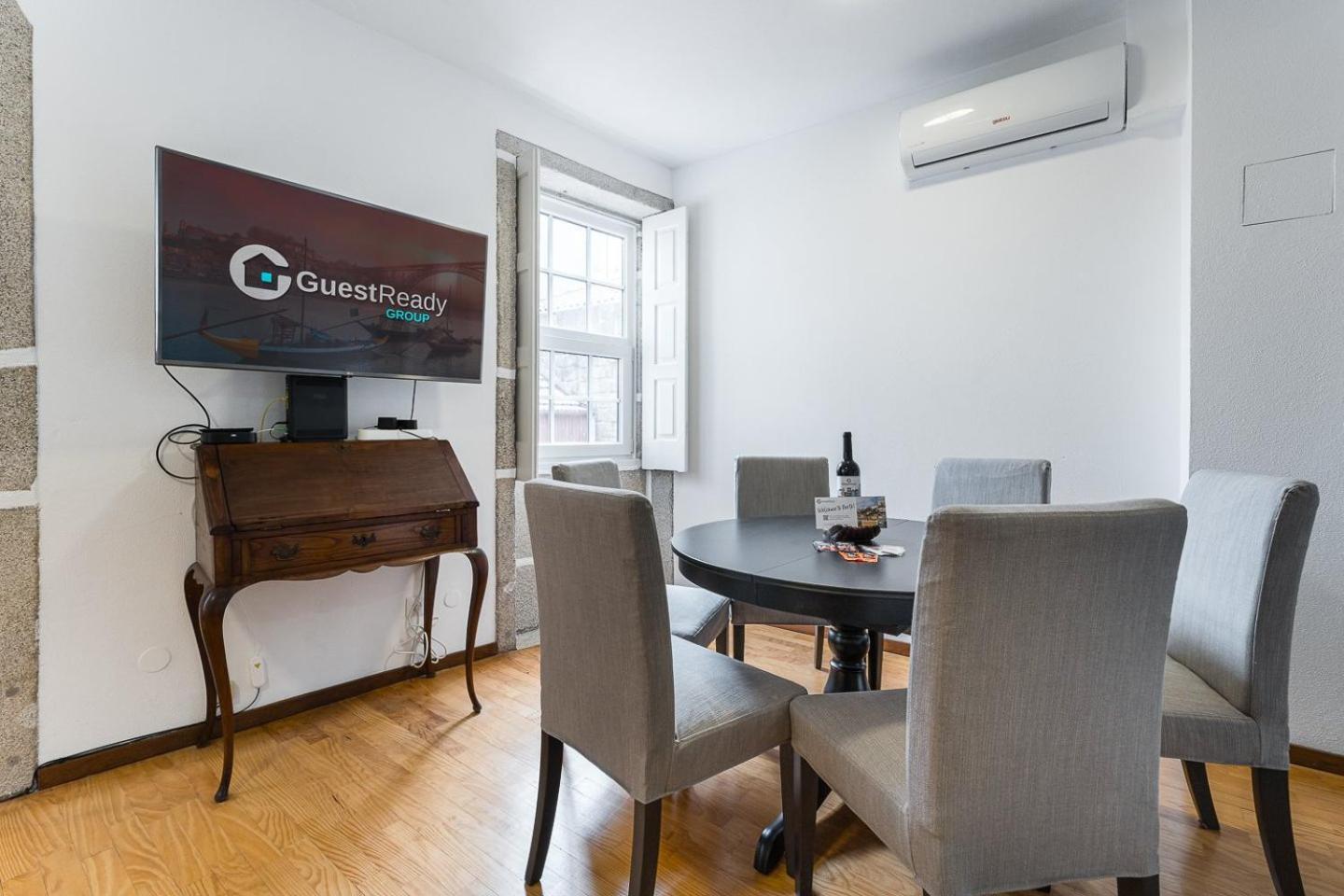 Guestready - Modern Duplex, Neo-Classical Building Porto Exterior photo